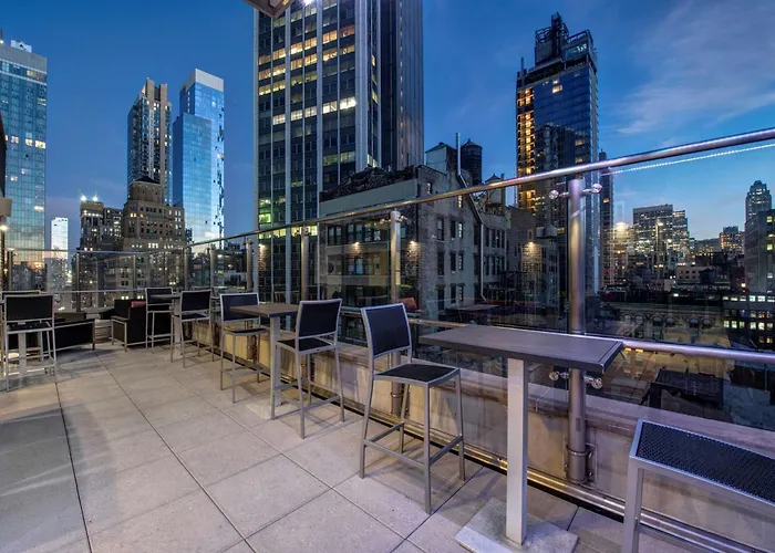 Hotel with Tennis: Hyatt Herald Square New York