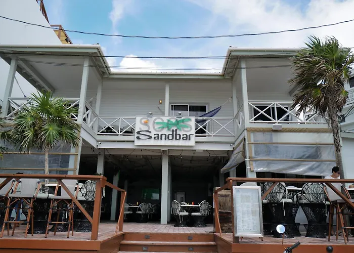 Sandbar Beachfront Hotel & Hostel Restaurant