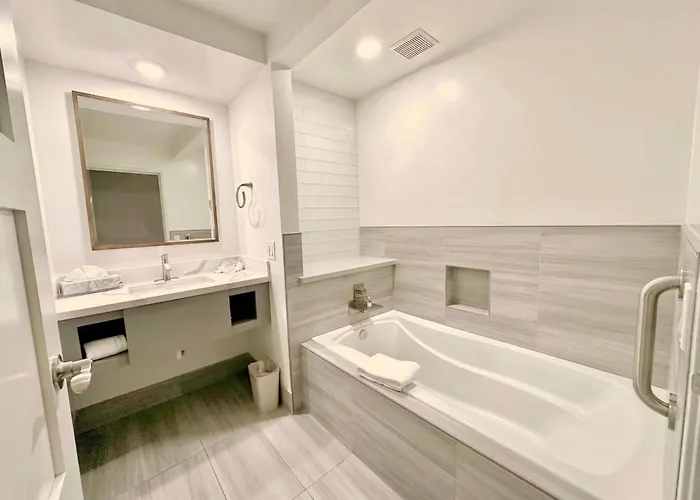 The Volare, An Ascend Collection Hotel