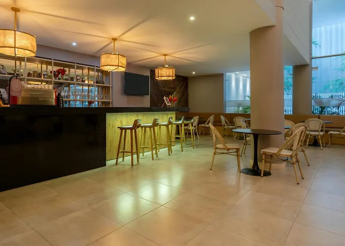Mercure Santa Marta Emile