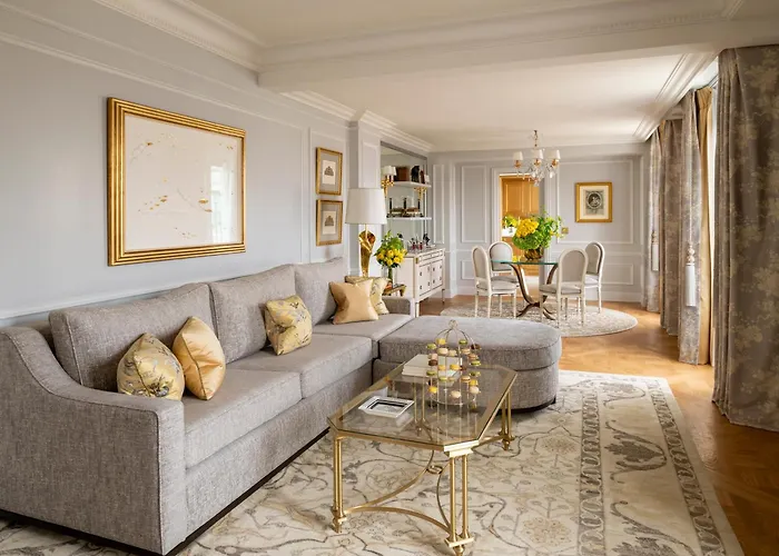 Four Seasons Hotel George V Paris