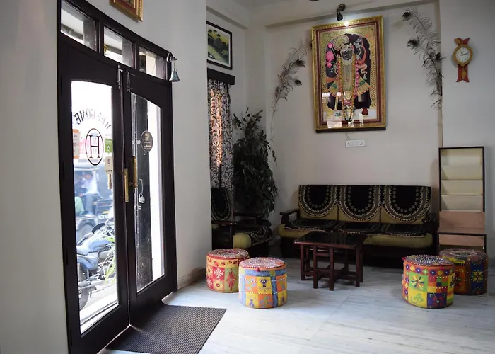 Cheap hotels Capital O Moti Mahal