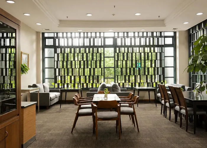 Grand Tropic Suites