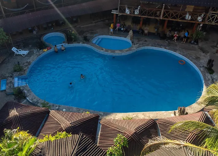 Madera Labrada Lodge Ecologico