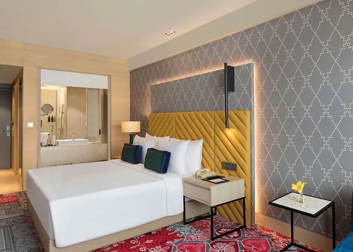 5 star hotels Grand Mercure Agra - An Accor Brand