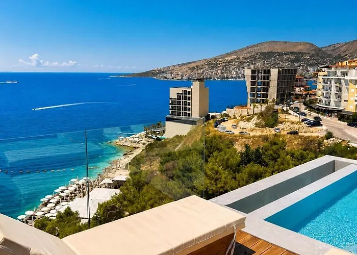 Helia Luxury Suites & Studios