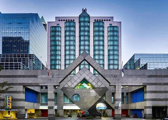  Novotel Toronto North York
