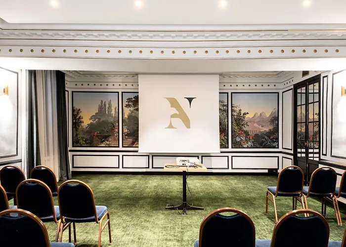 Aigle Noir Fontainebleau MGallery