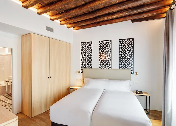 Sercotel Granada Suites