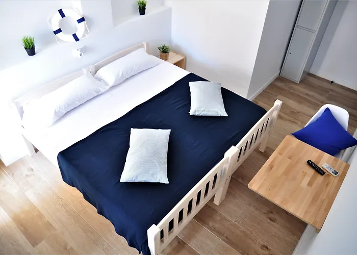  Hostal Porto Mar