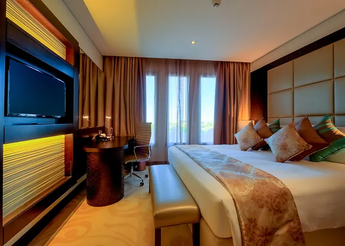 Kid friendly hotel Holiday Inn Muscat Alseeb By Ihg