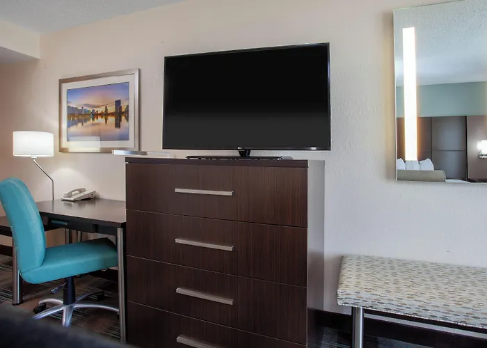 Golf hotels Wingate By Wyndham - Orlando International Airport- Free Hot Breakfast