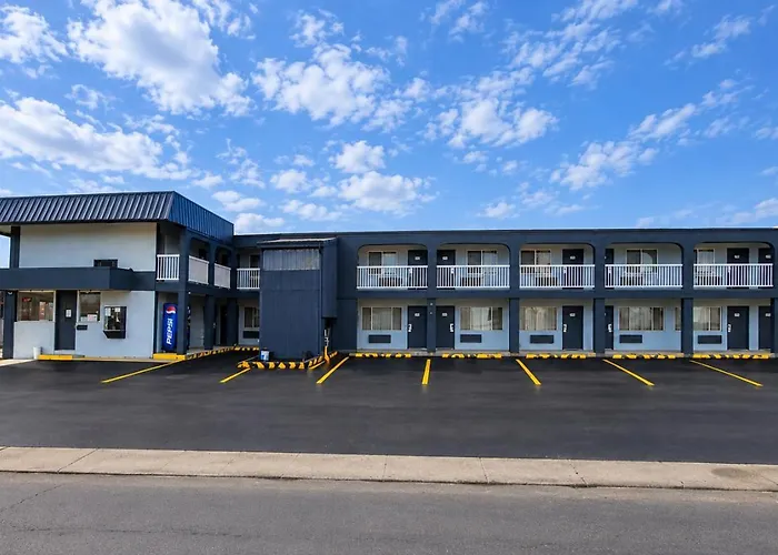 Richmond Inn And Suites