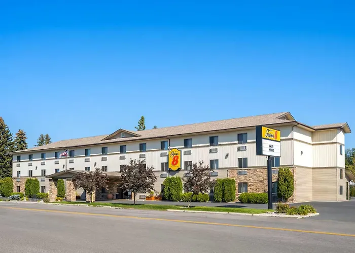 Golf hotels Super 8 By Wyndham Kalispell Glacier National Park
