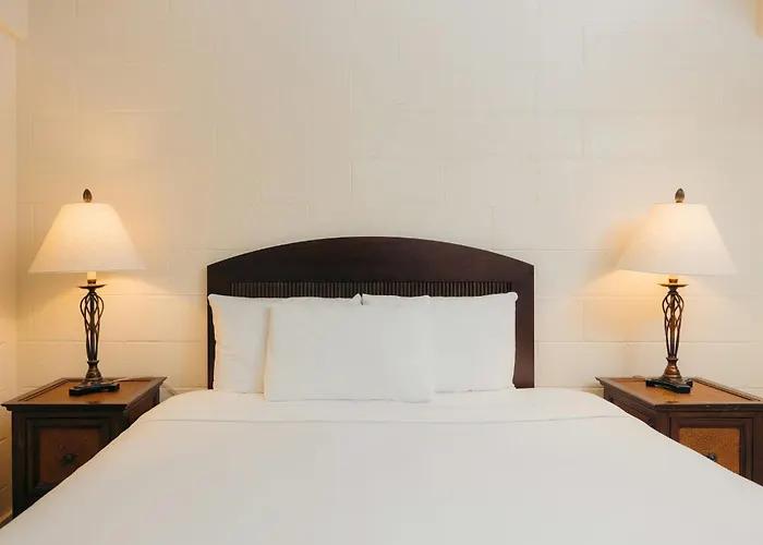 Waikiki Heritage Hotel