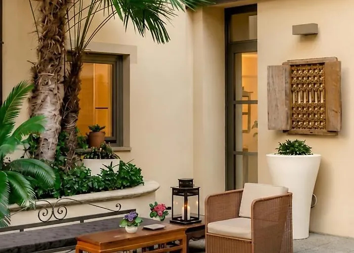 Townhouse 33 Boutique