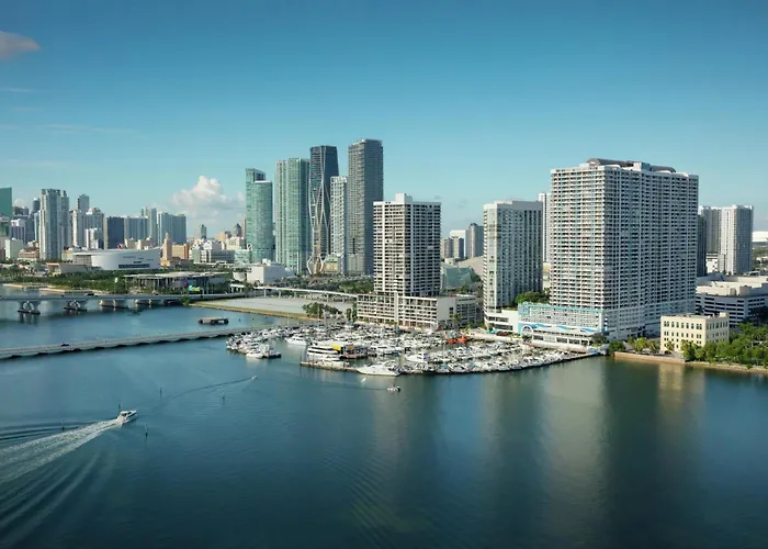 Doubletree By Hilton Grand Hotel Biscayne Bay