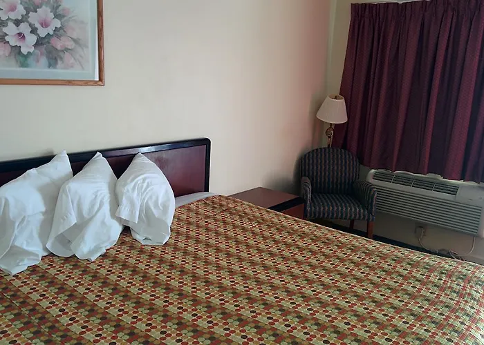 Hotel: Economy Inn Toledo-Perrysburg