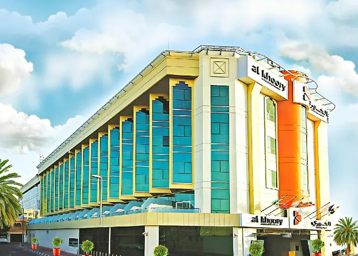 Central hotel: Al Khoory Executive Hotel, Al Wasl