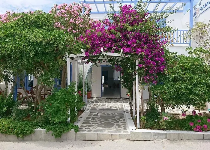 Pet Friendly hotel: Panorama Paros