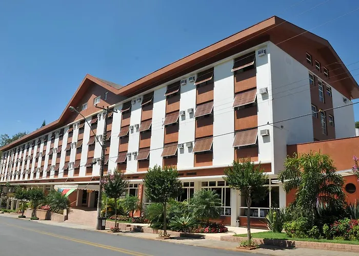 Hotel 4 estrelas: Hotel Majestic