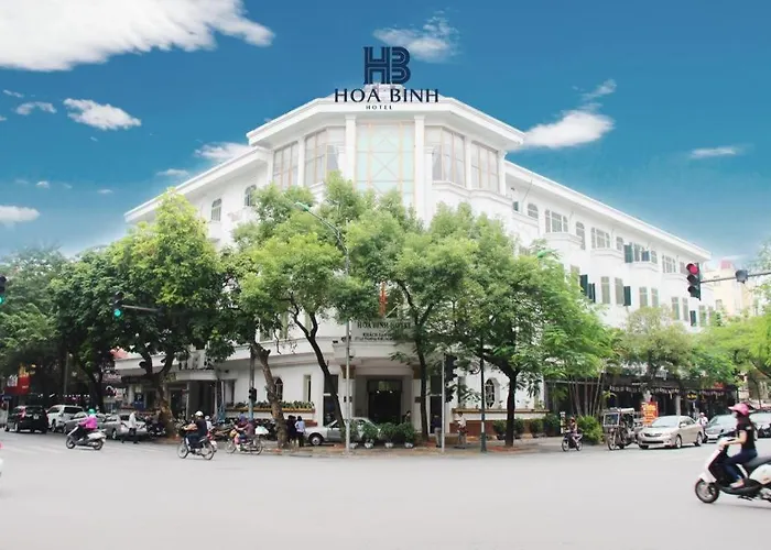 Hôtel central: Hoa Binh Hotel
