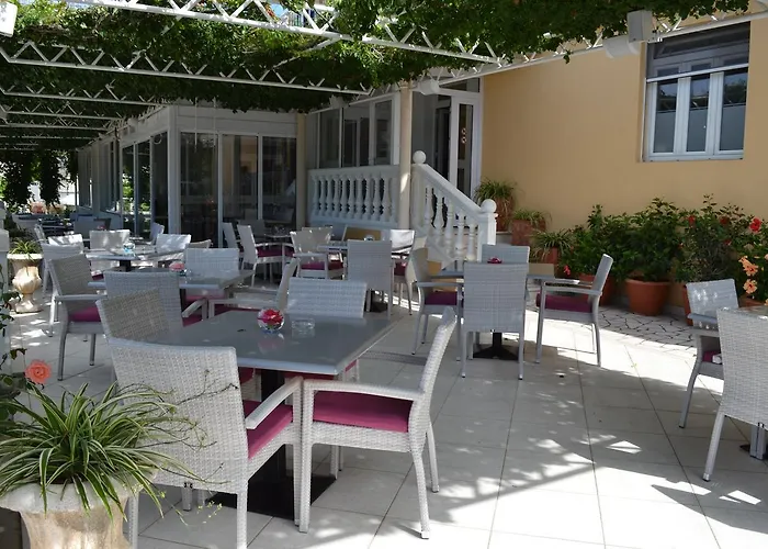 Central hotel: Boutique Flamingo B&B