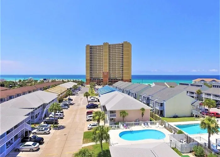 Apartment: Wendwood Condominiums