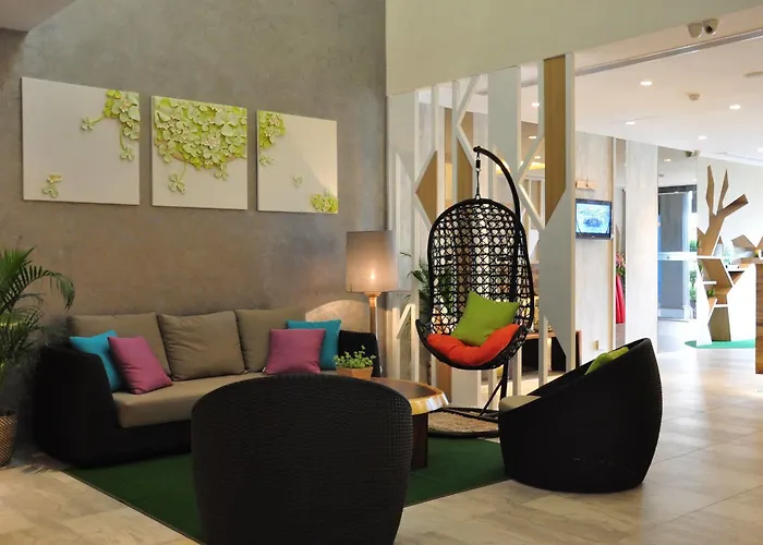 3 star hotels Champion