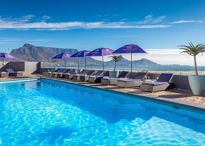 Lagoon Beach Hotel&Spa