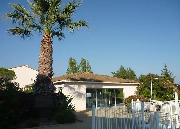  Les Jardins Du Golf –