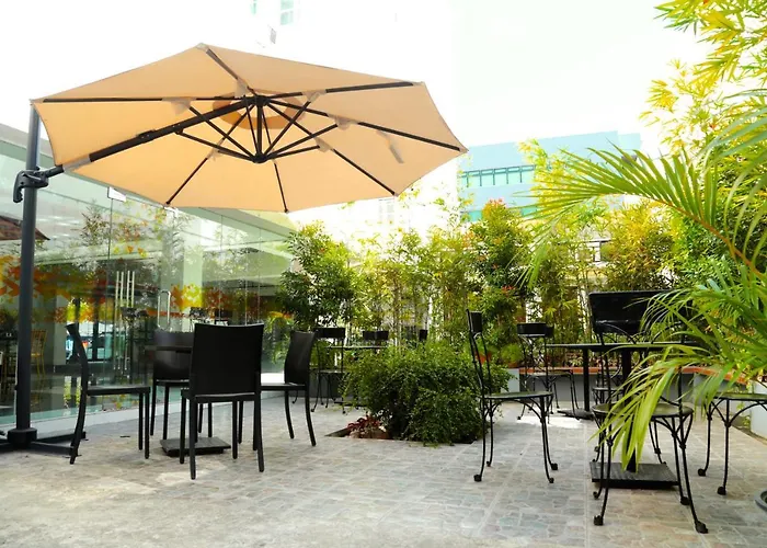 B&B only: Travelbee Fuente Inn