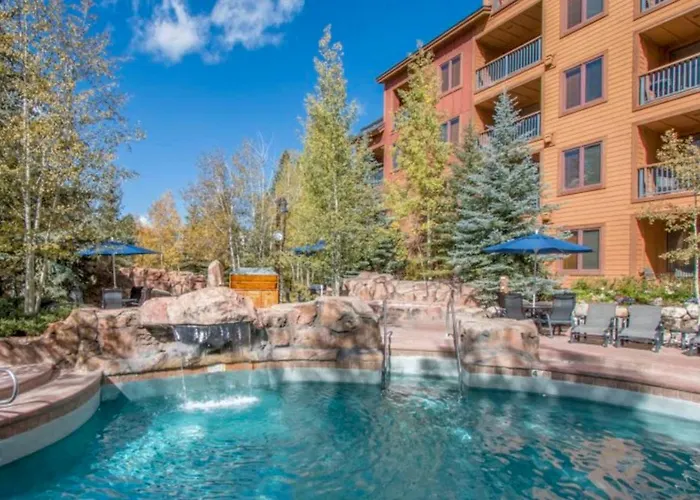 Ski hotel: River Run Village
