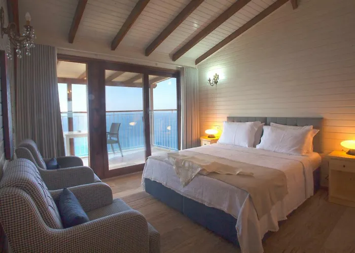 Beach hotel: Sunset Villa Hotel