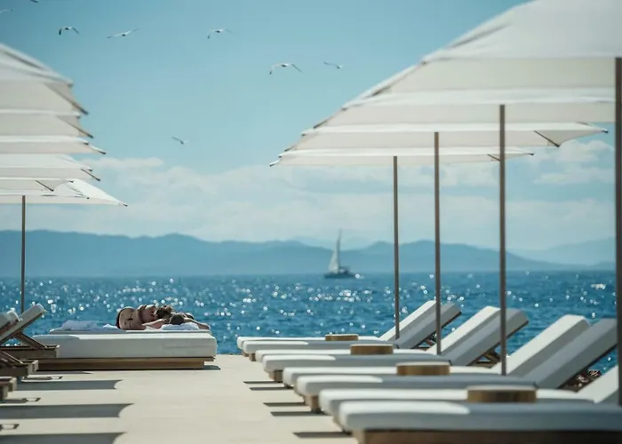 Hotel Ping Pong: Four Seasons Astir Palace Hotel Athens