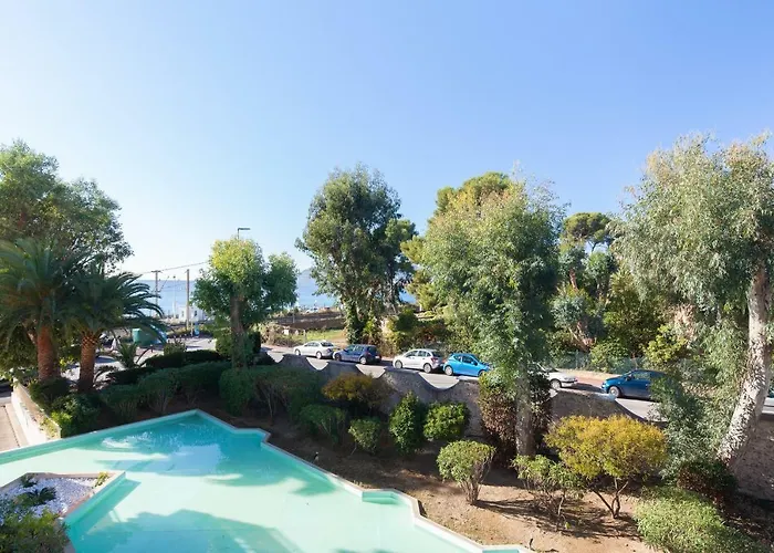 Hotel pres du College: Appartement Cannes Vue Mer