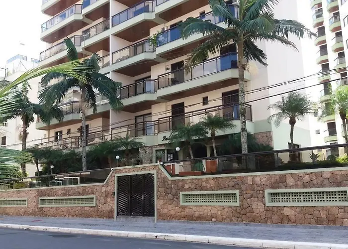  Enseada, Guarujá, 3 dorms, 3 banhs, 8 pessoas, 02 quadras da praia, 2 sacadas, 2 vagas de garagem