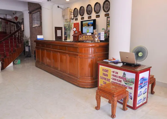 Nhi Nhi Hotel