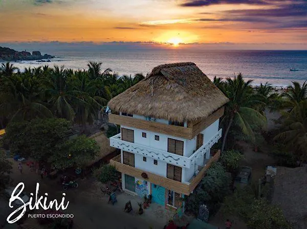 Guest house: Bikini Beach House