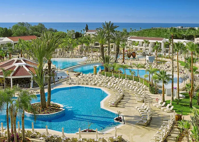 Resort: Olympic Lagoon Resort Ayia Napa