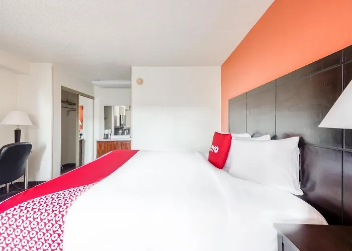 Oyo Townhouse Shamrock Tx I-40 Lone Star