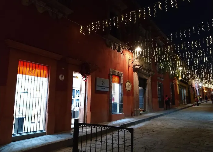 Casa Relox 23